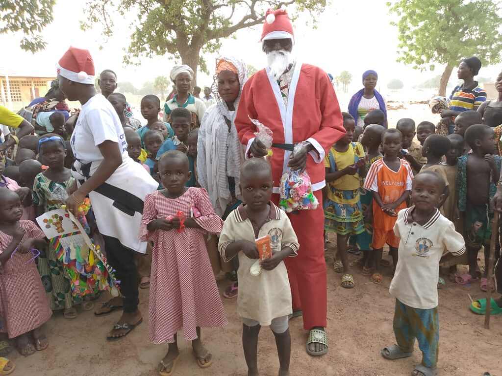 IMG-20241224-WA0478-1024x768 AFE : La magie de Noël illumine les cœurs à Namaré